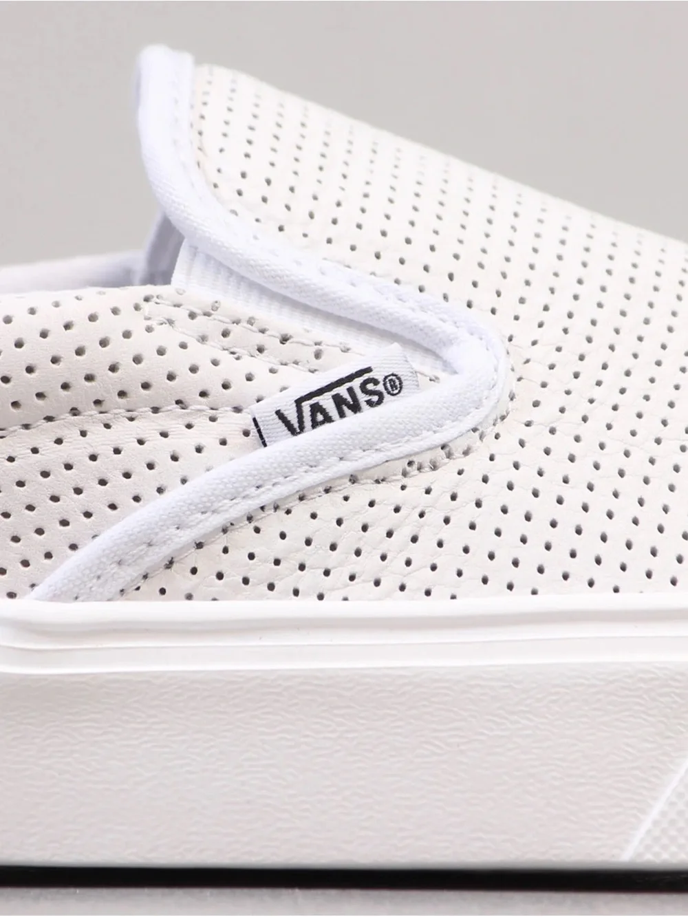 Vans Classic Slip-On Perf Leather White Sneakers Men’s 8.5 Women’s 10 EU 41